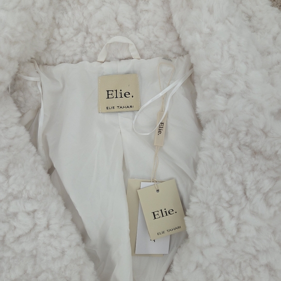 New With Tags! Elie Tahari Faux Fur White Coat Size Small - Picture 3 of 10